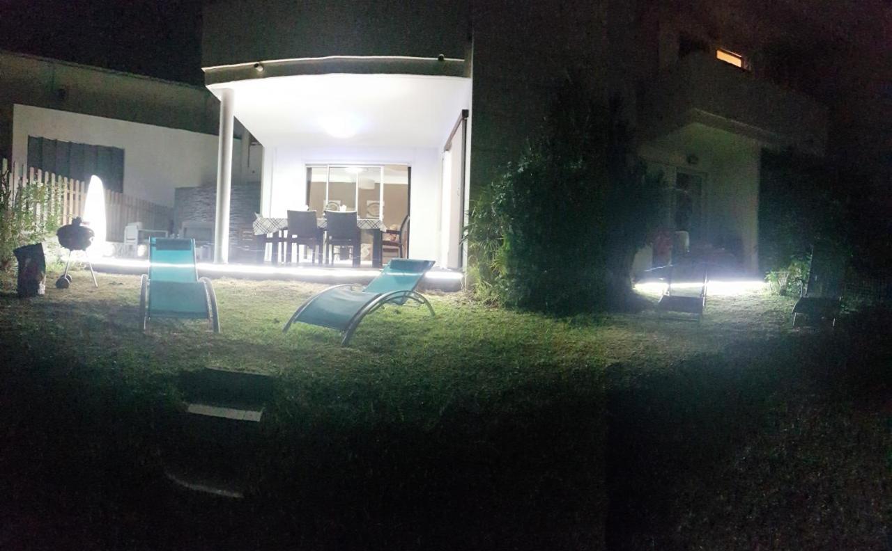 T2 Classe 4 Etoiles Avec Jardin, Piscine, Vue Mer A Saint-Gilles-Les-Bains Exterior foto